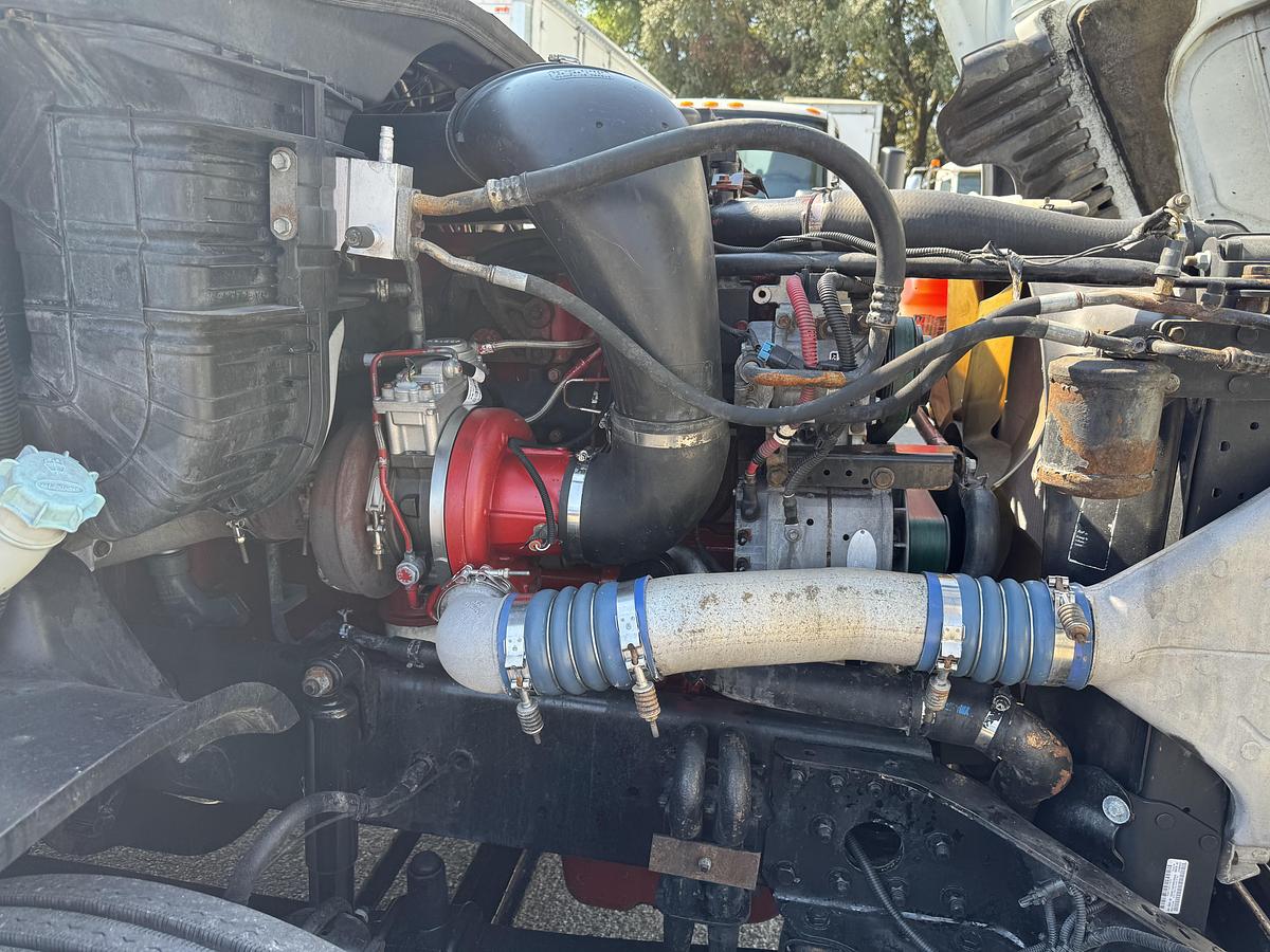 Used 2010 Freightliner® CASCADIA