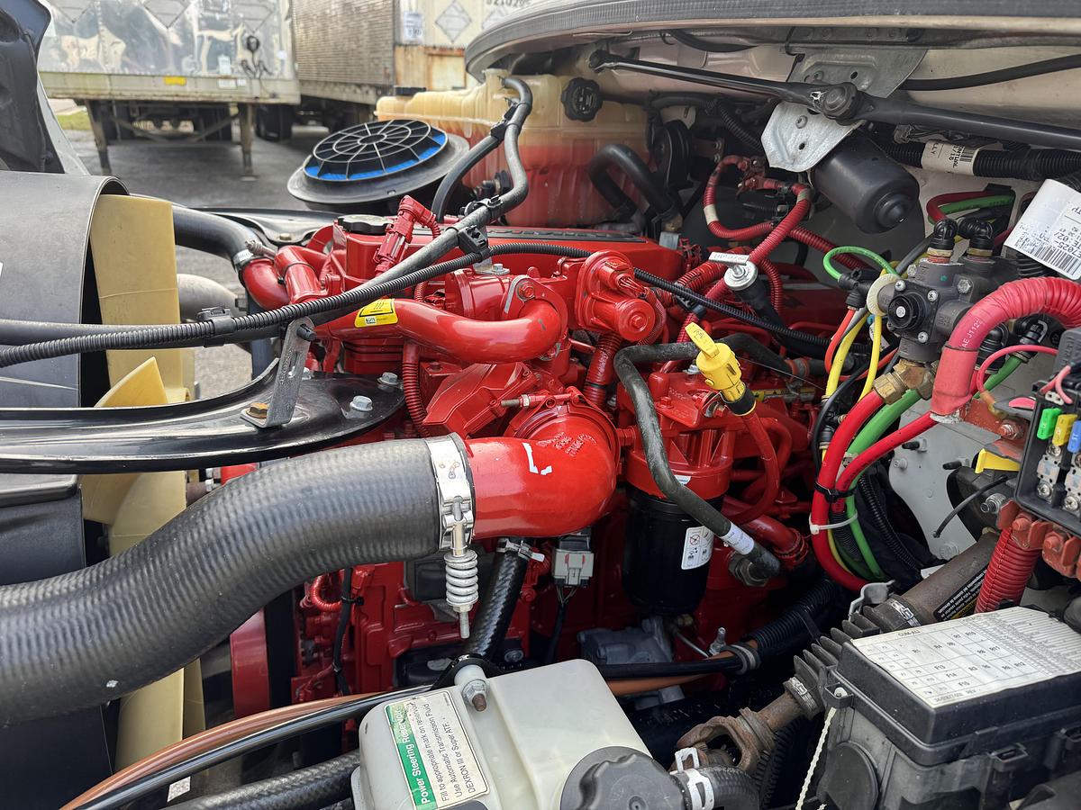 Used 2019 Freightliner® M2 106