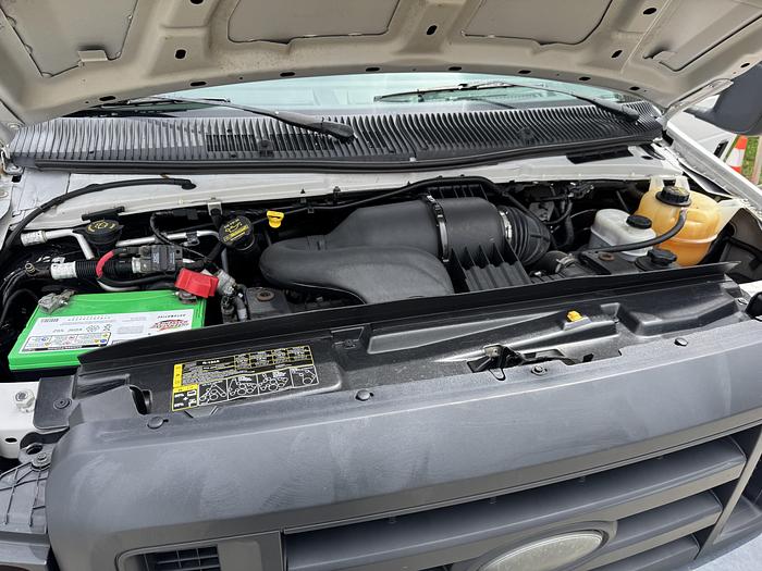 Used FORD ECONOLINE 150