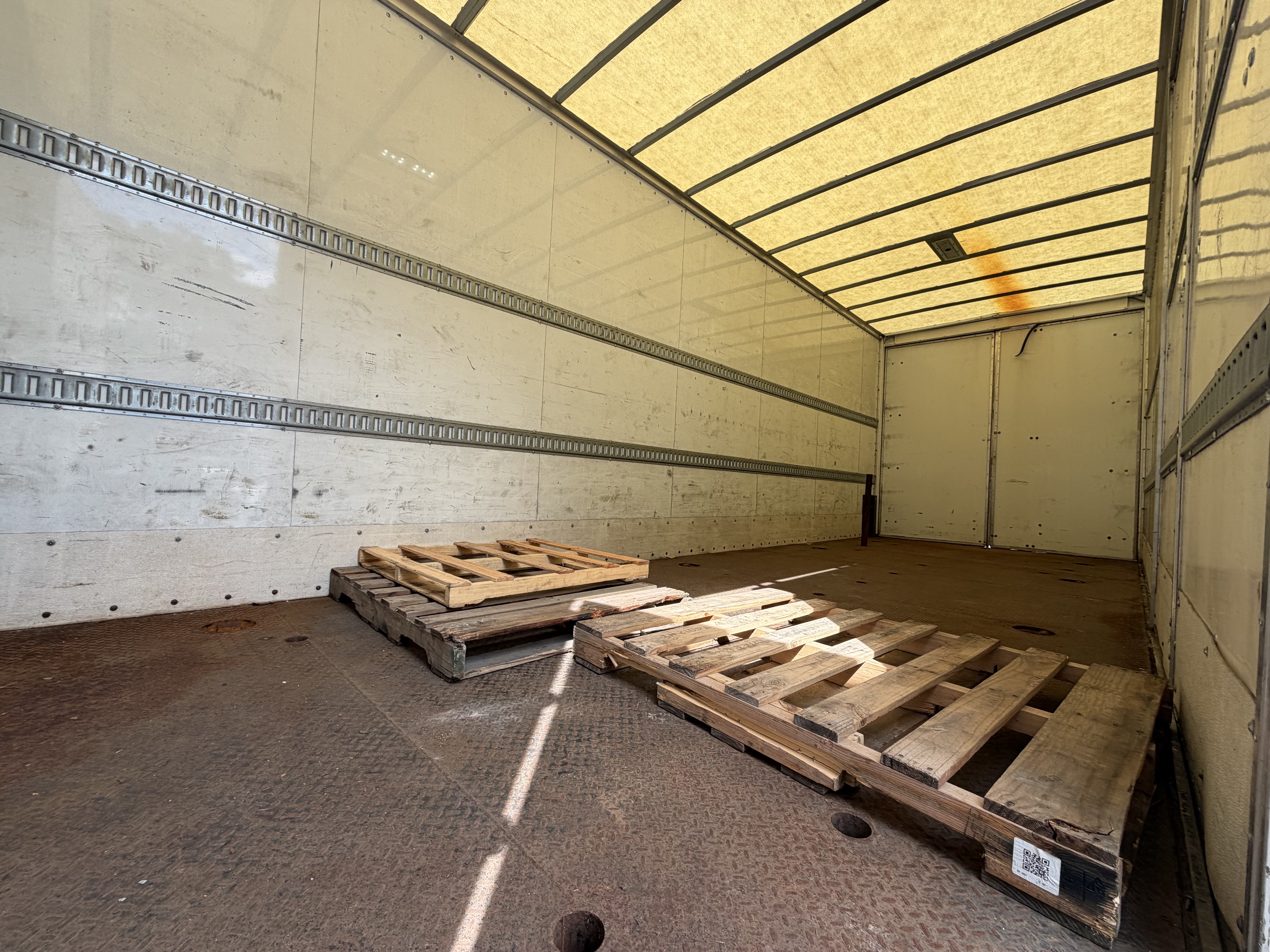 Used 2020 HINO 338