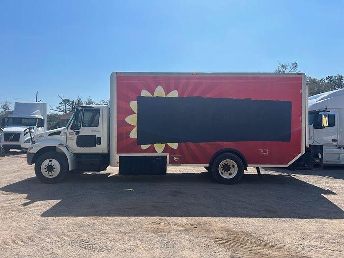 Used 2009 INTERNATIONAL 4300