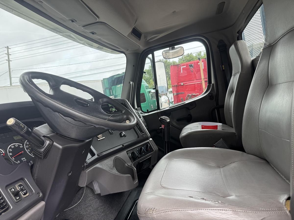 Used 2013 Freightliner 114SD