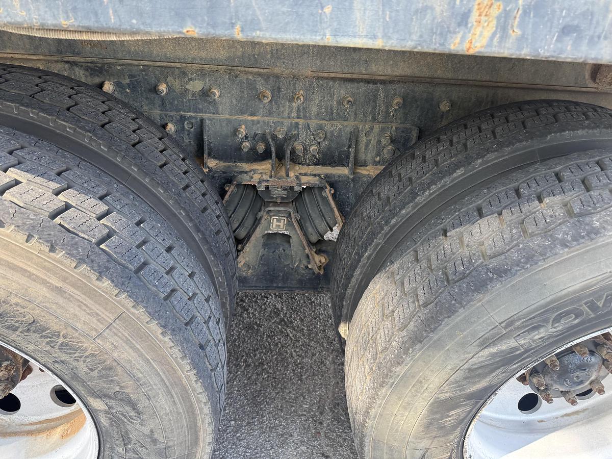 Used 2006 STERLING LT9500