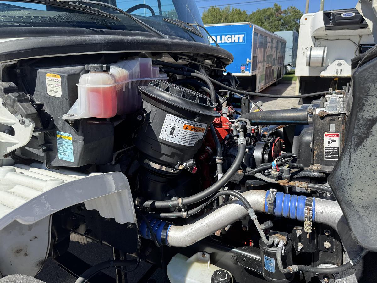 Used 2015 Freightliner® M2 106