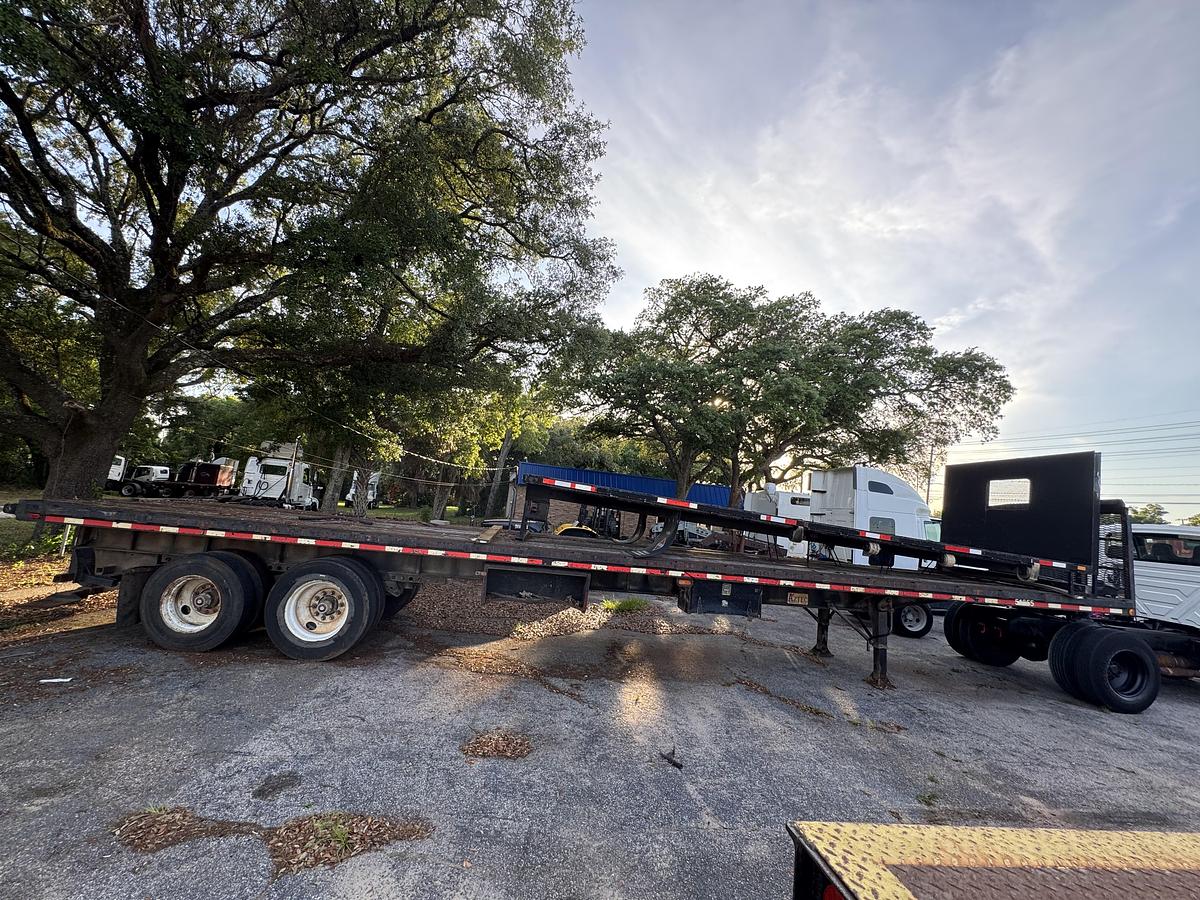Used 1985 AZTEC FLATBED TRAILER