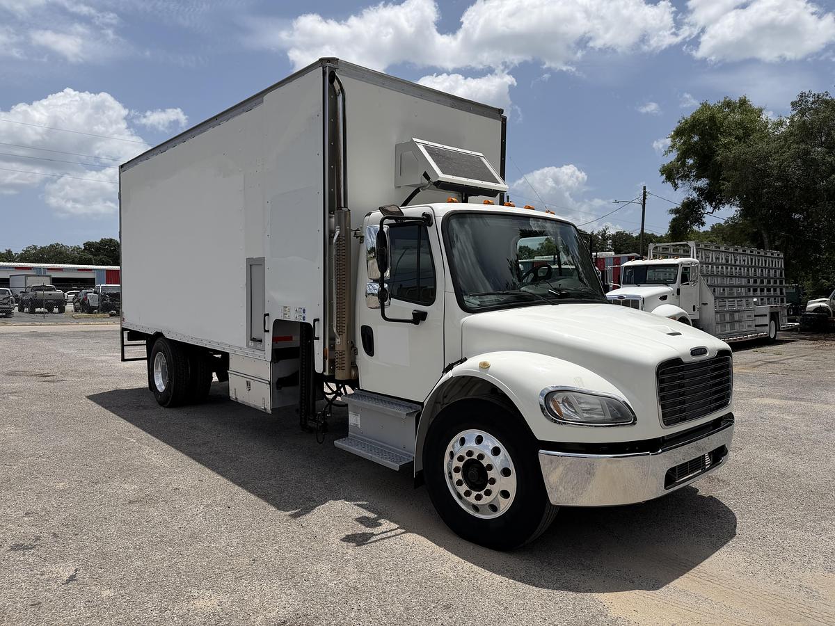 Used 2019 Freightliner M2 106