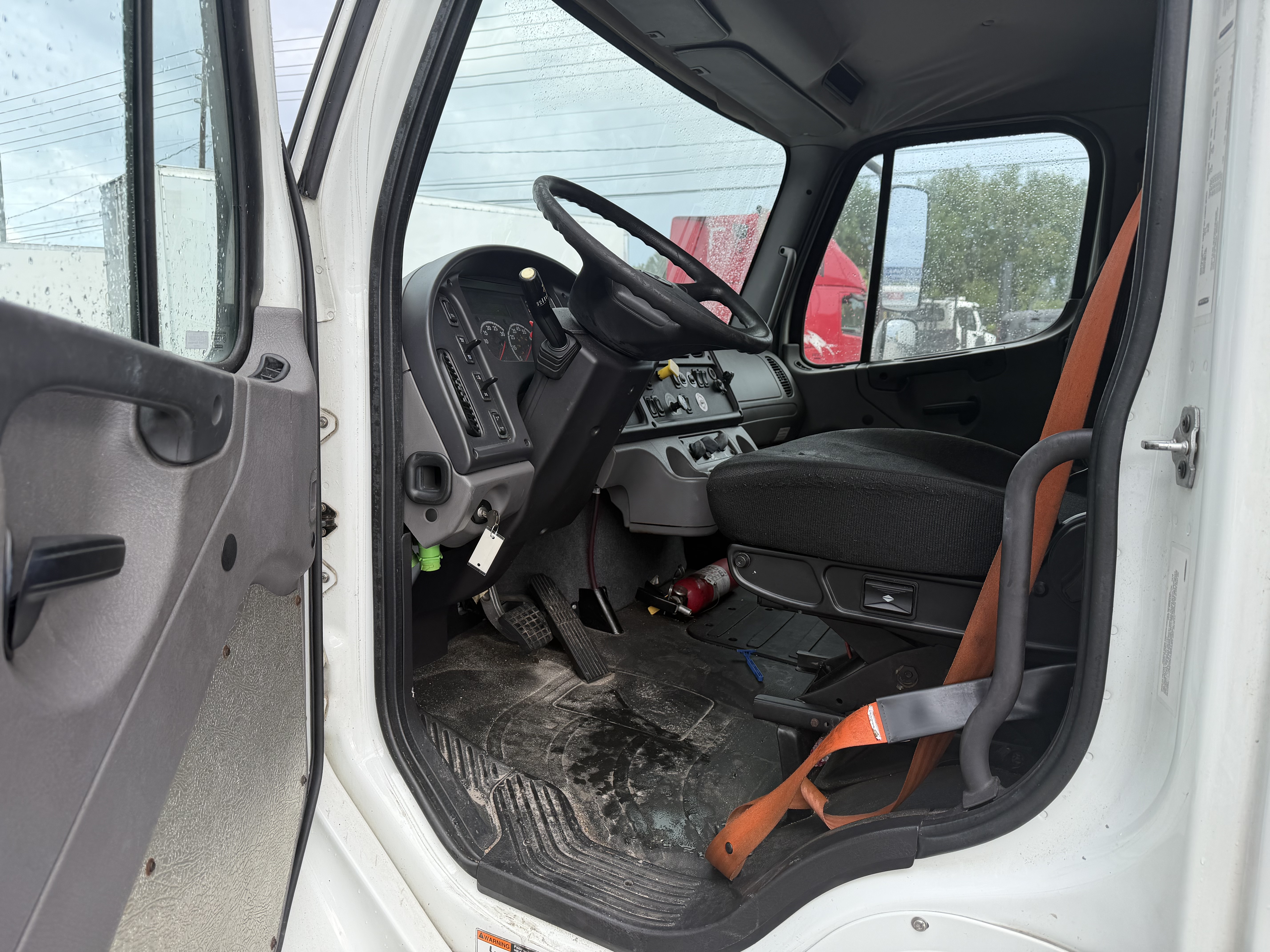 Used 2017 Freightliner M2 106