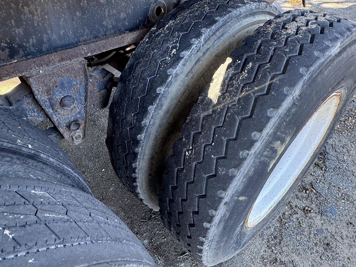 Used 1999 FRUEHAUF 45FT FLATBED TRAILER