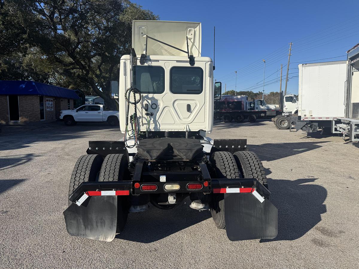 Used 2019 Freightliner® CASCADIA