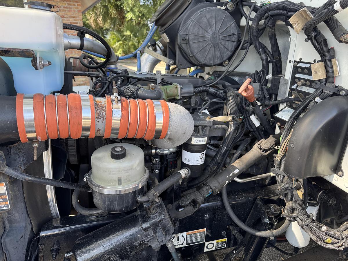 Used 2015 Peterbilt 337