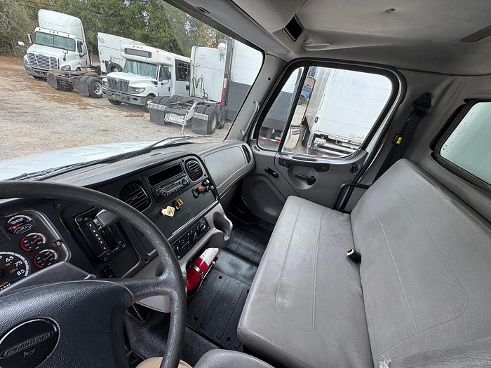 Used 2012 Freightliner® M2 106