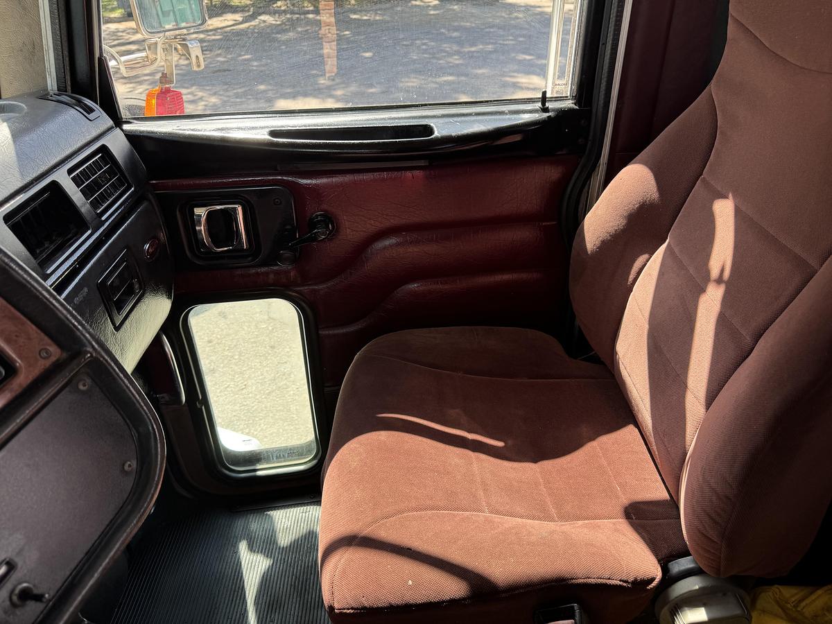 Used 2006 Peterbilt 385