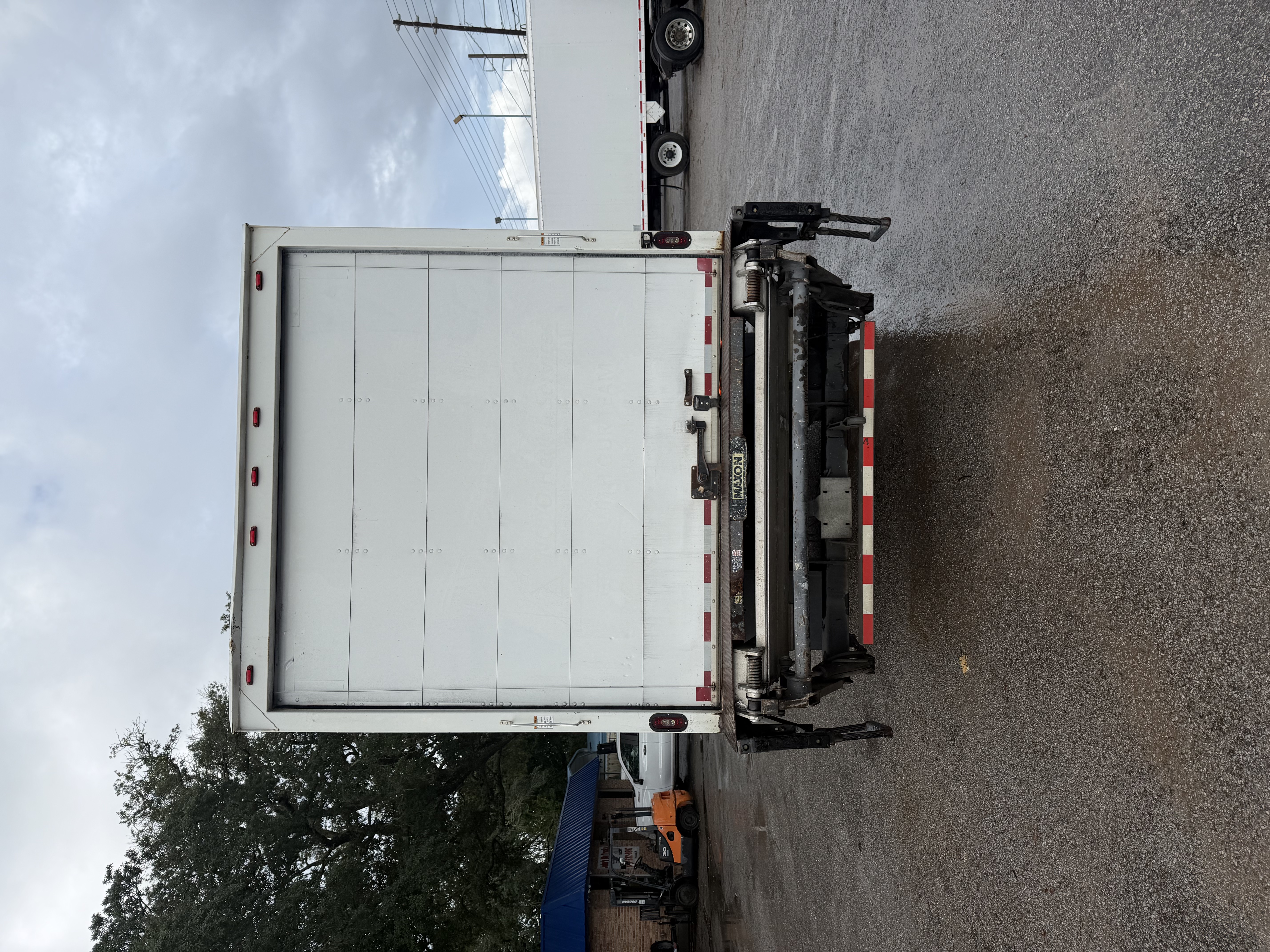 Used 2017 Freightliner M2 106
