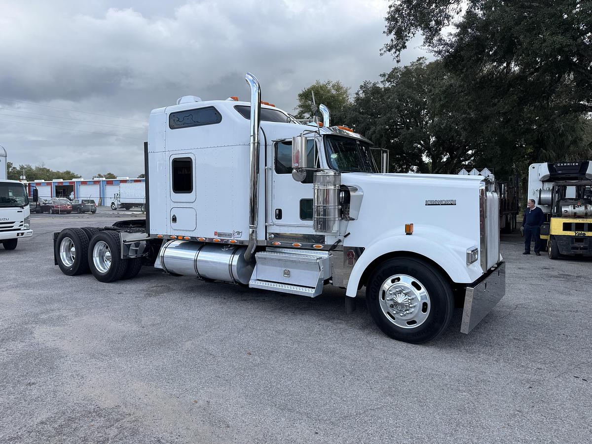 Used 2007 KENWORTH W900L