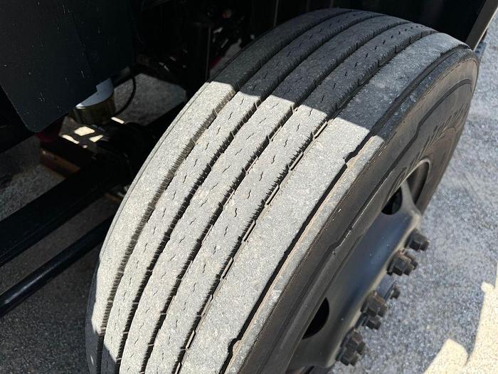 Used 2018 International® RH™ Series Day Cab