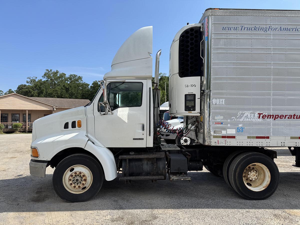 Used 2000 STERLING SINGLE AXLE DAYCAB