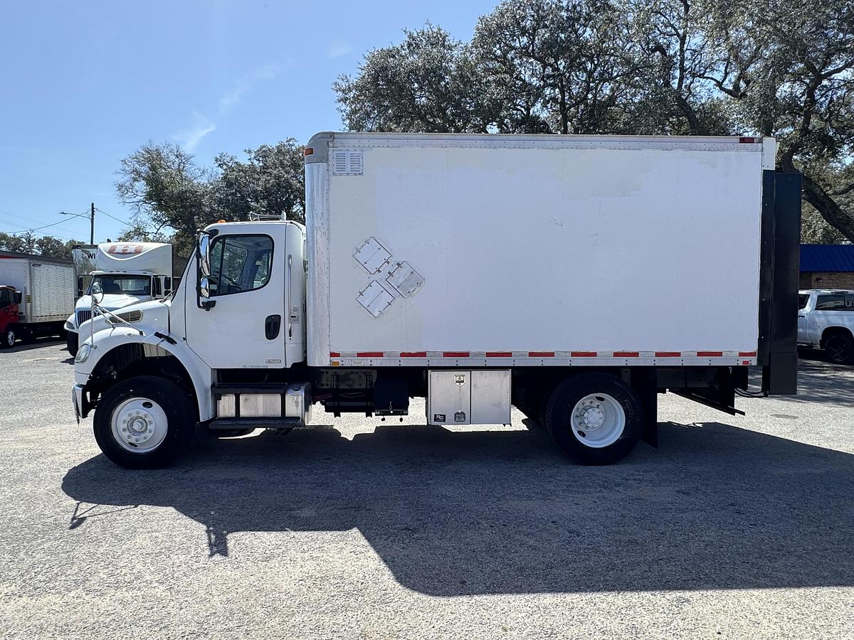 Used 2009 Freightliner® M2 106