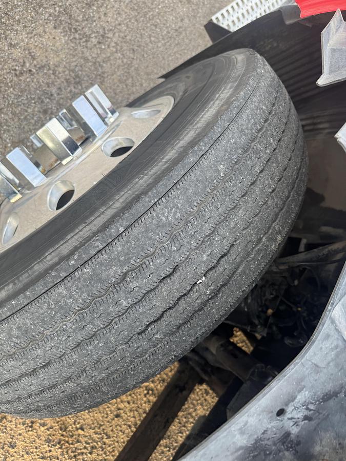 Used 2013 VOLVO VNL 64T