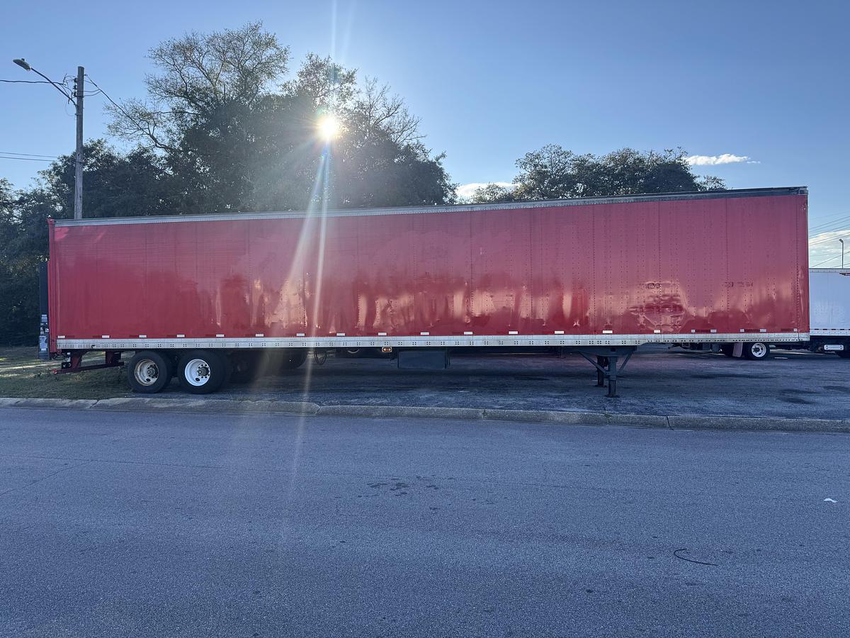 Used 2005 GREAT DANE 53FT DRYVAN TRAILERS WITH LIFTGATES