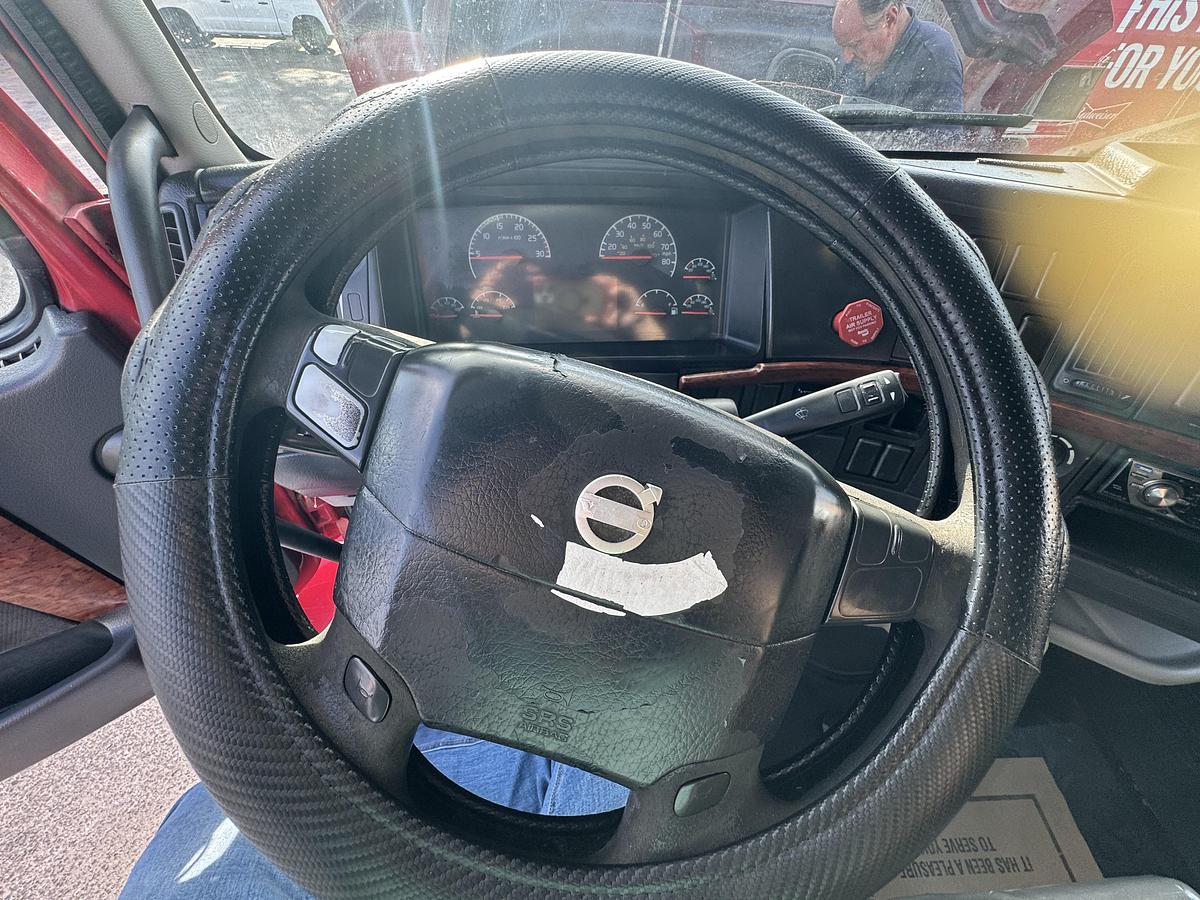 Used 2007 VOLVO VNL 780