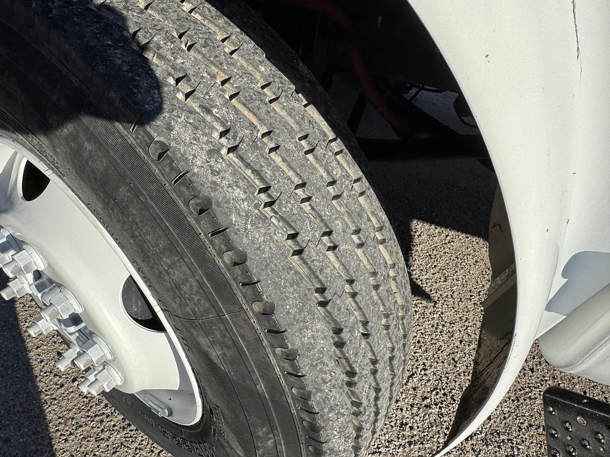 Used 2008 Freightliner® M2 106