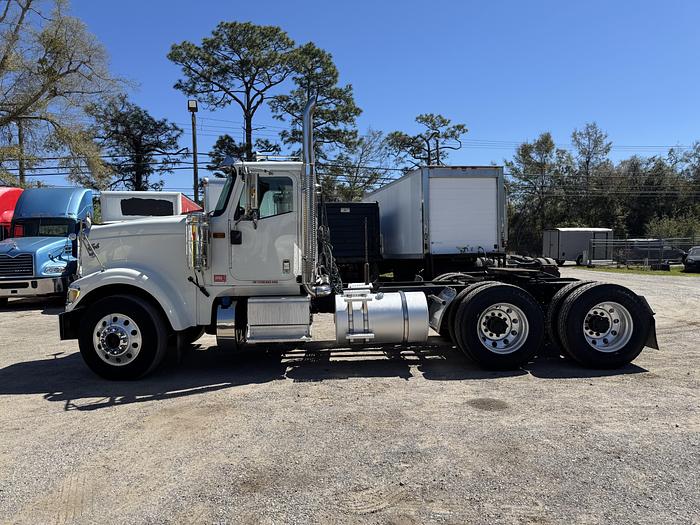 Used 2016 International® 9900i