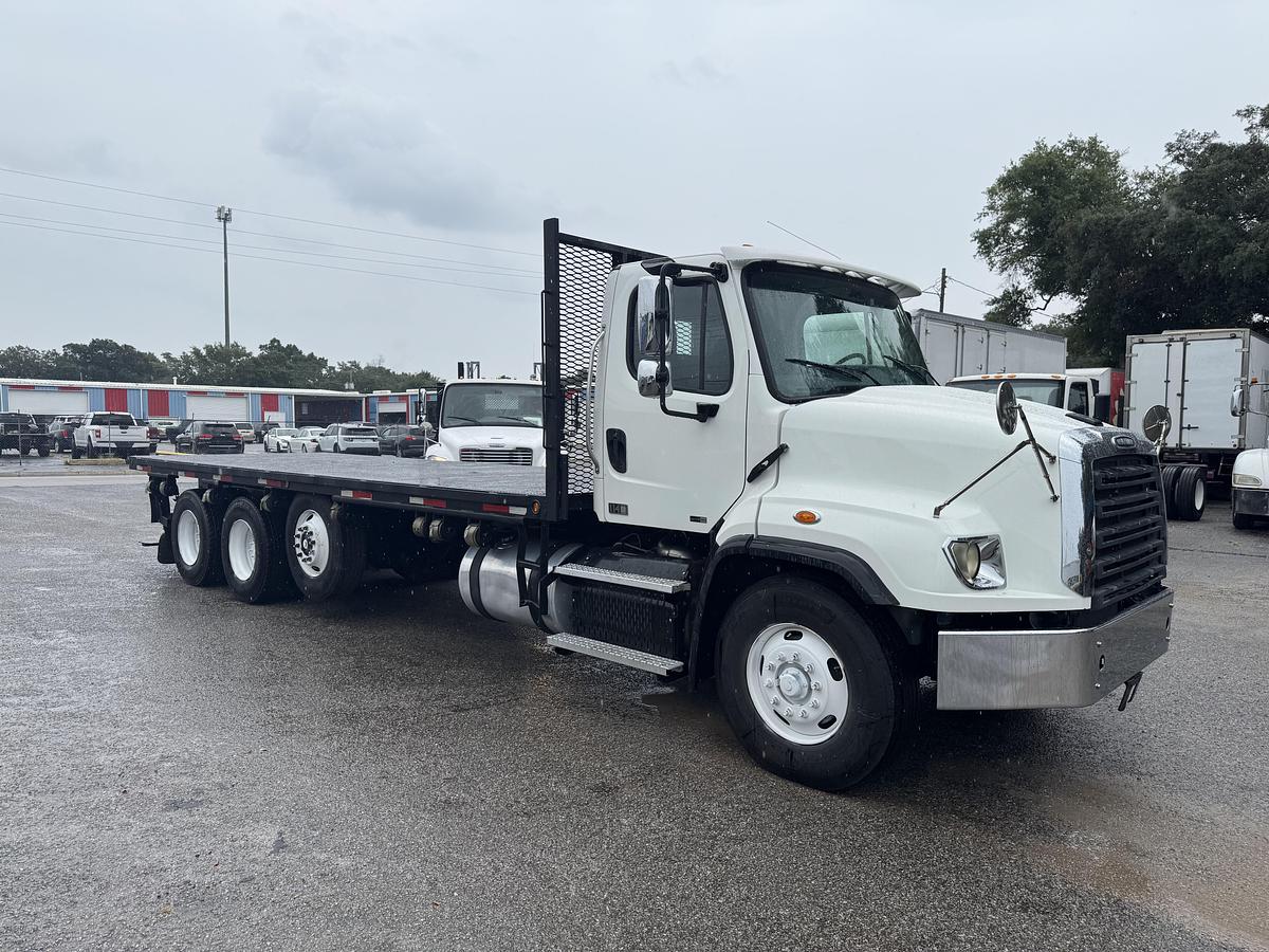 Used 2014 Freightliner® 114SD