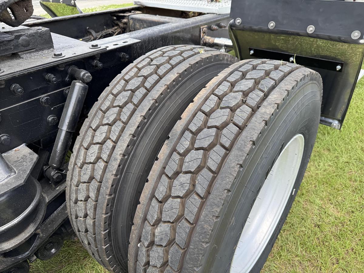 Used 2005 Peterbilt 378