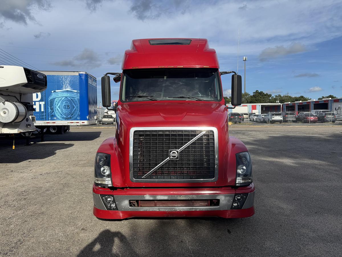 Used 2007 VOLVO VNL 780