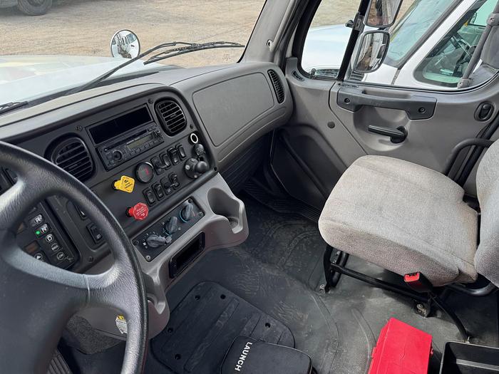 Used 2016 Freightliner® M2 112