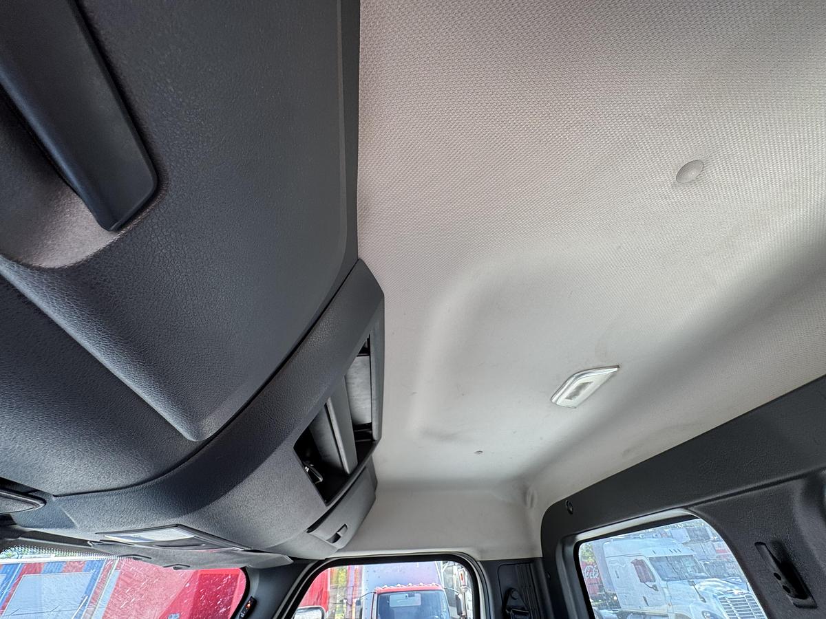 Used 2018 Freightliner® CASCADIA 126