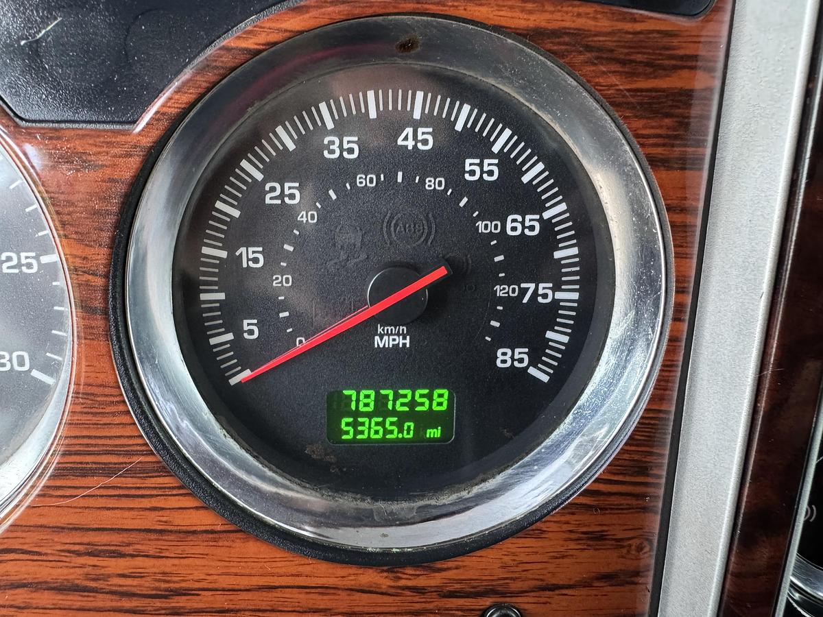 Used 2013 KENWORTH T660