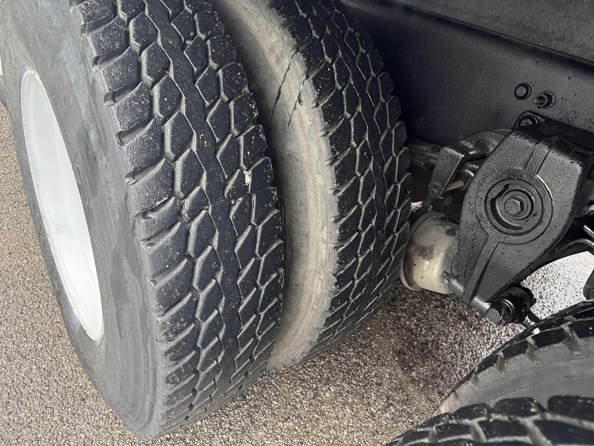 Used 2014 Freightliner® 114SD