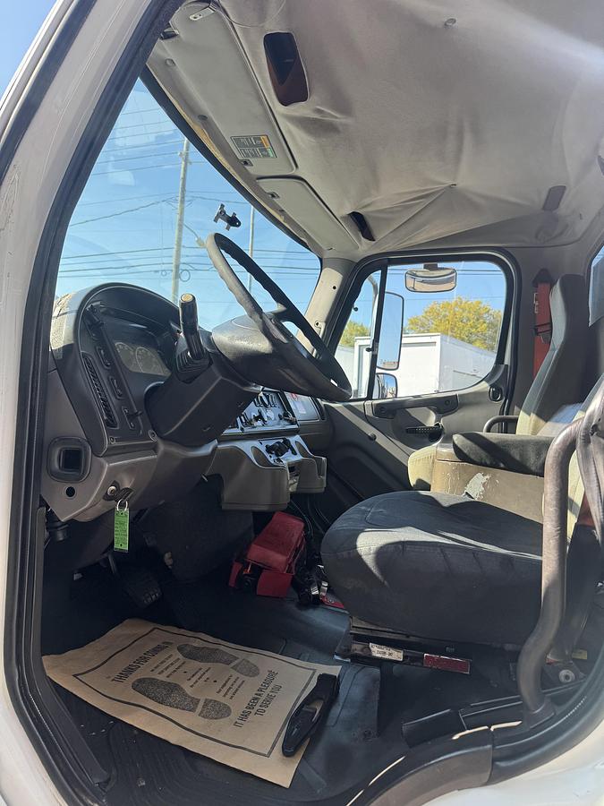 Used 2008 Freightliner® M2 106