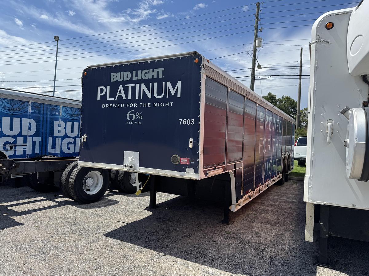 Used 1996 CENTENNIAL BEVERAGE TRAILER