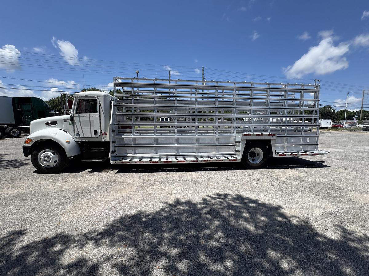 Used 2012 PETERBILT 330