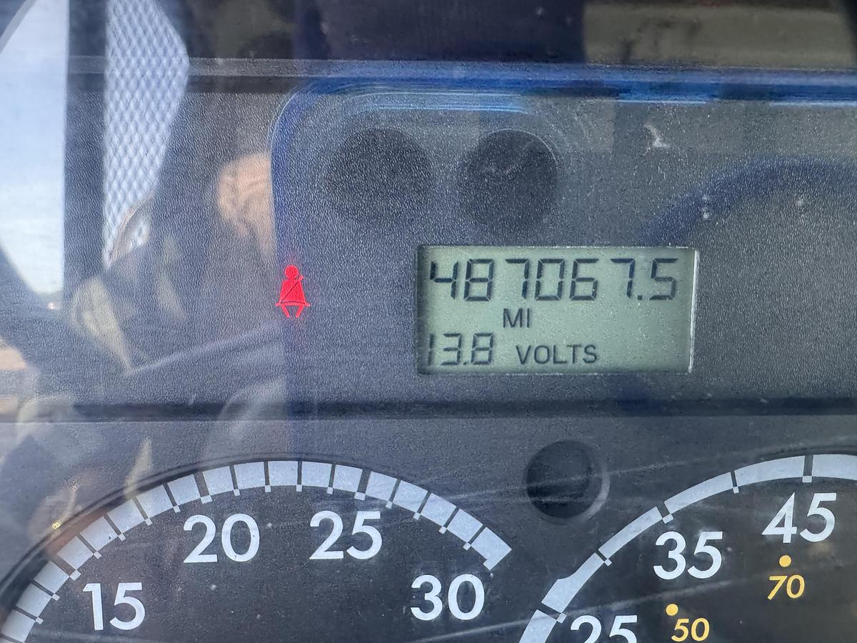 Used 2006 STERLING LT9513