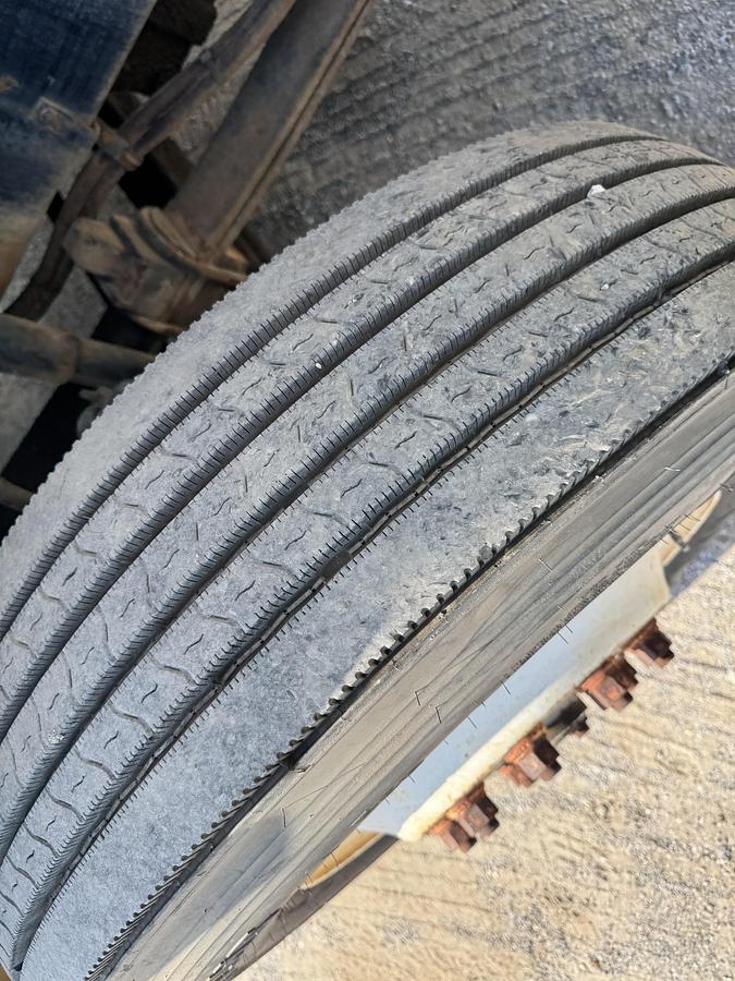 Used 2000 STERLING SINGLE AXLE DAYCAB