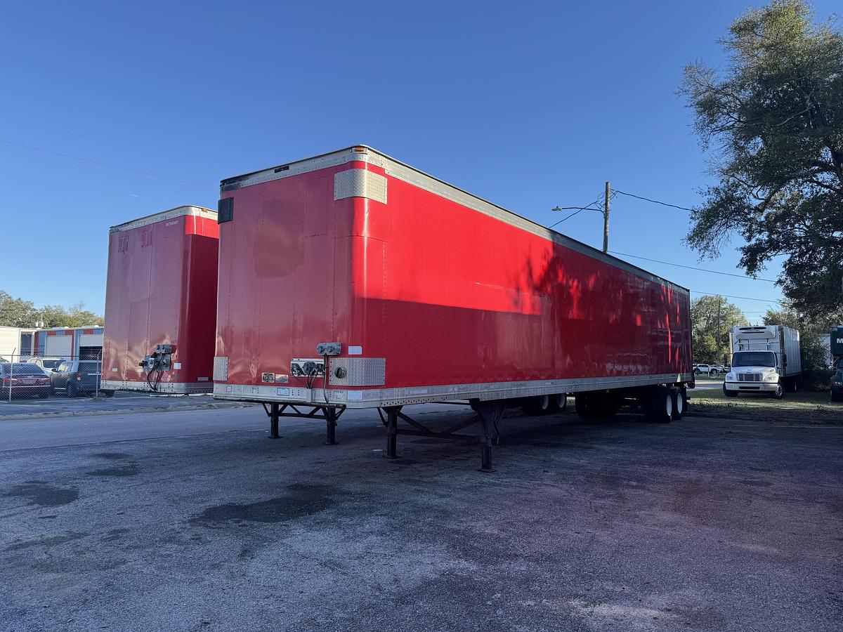Used 2005 GREAT DANE 53FT DRYVAN TRAILERS WITH LIFTGATES