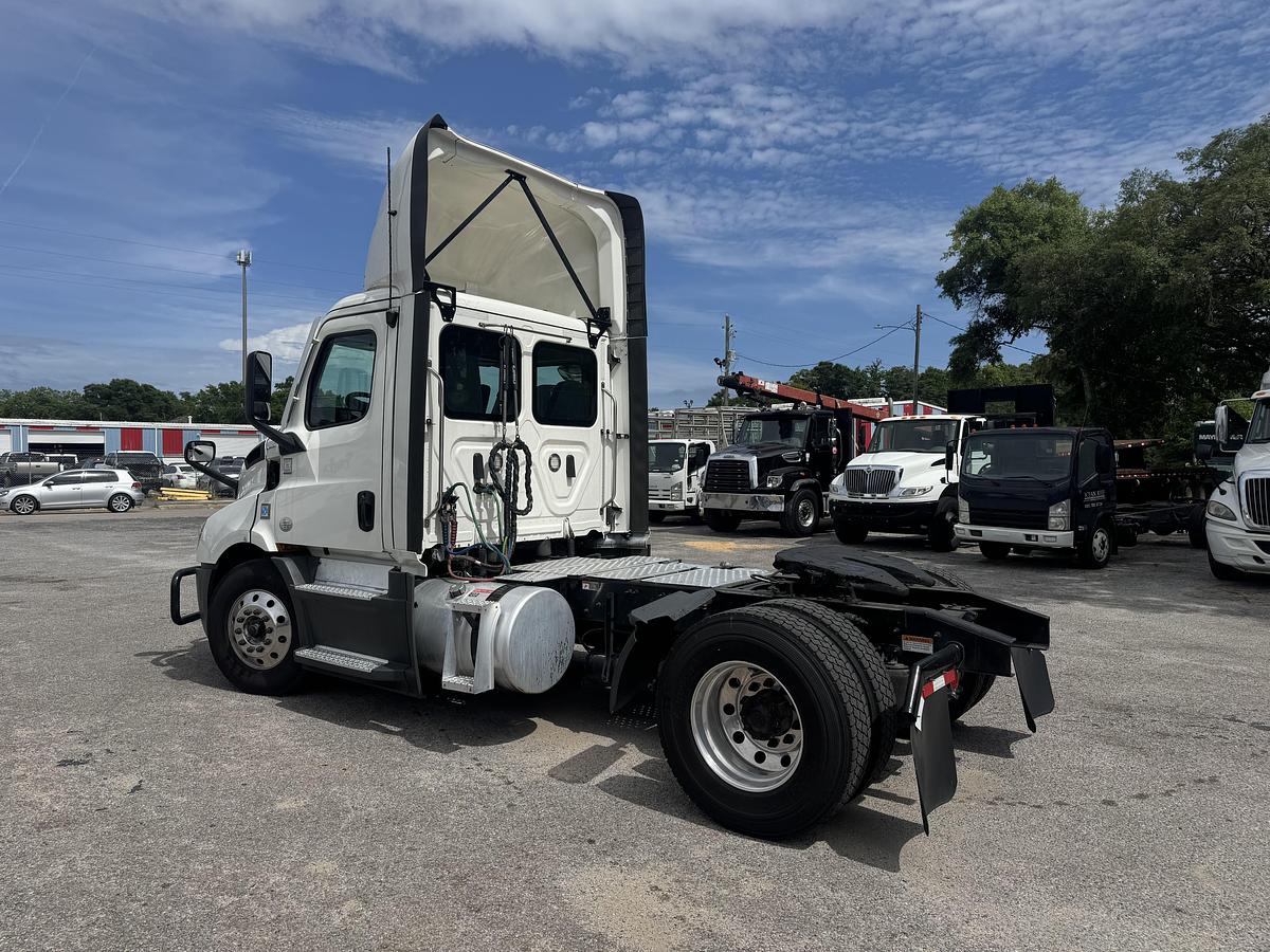 Used 2022 Freightliner® CASCADIA 126