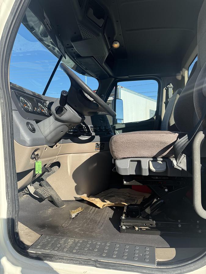Used 2019 Freightliner® CASCADIA
