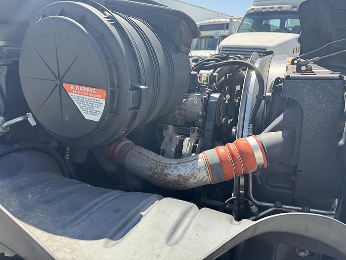 Used 2007 INTERNATIONAL 4300