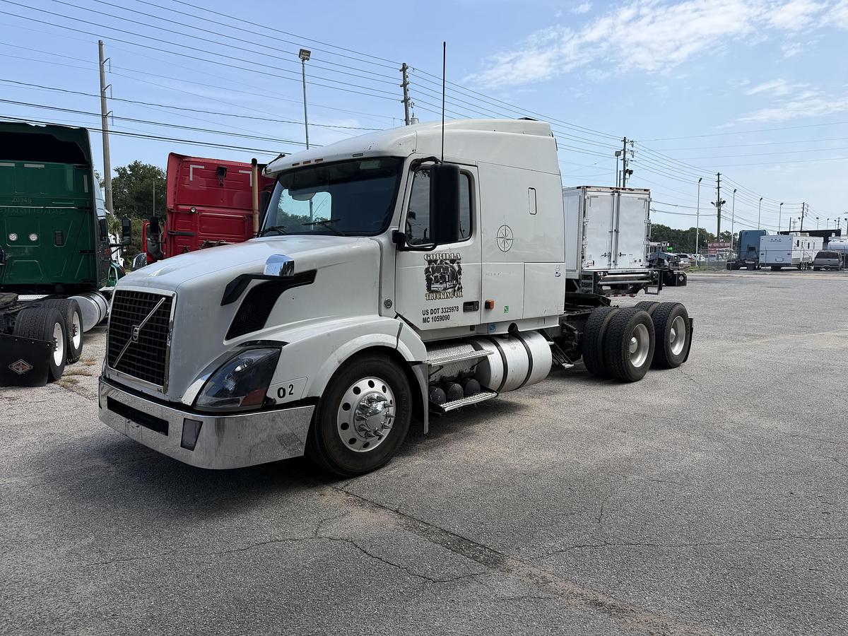 Used 2007 VOLVO VNL