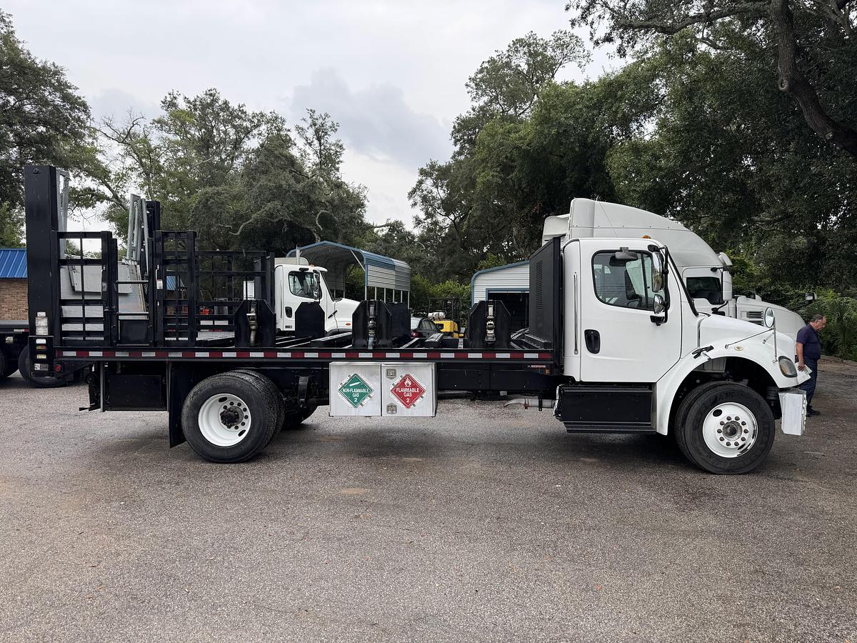 Used 2015 Freightliner® M2 106