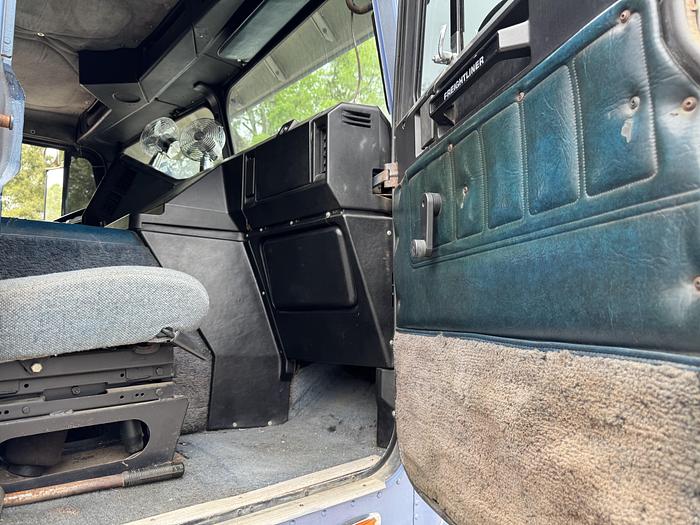 Used 1988 Freightliner® FLB