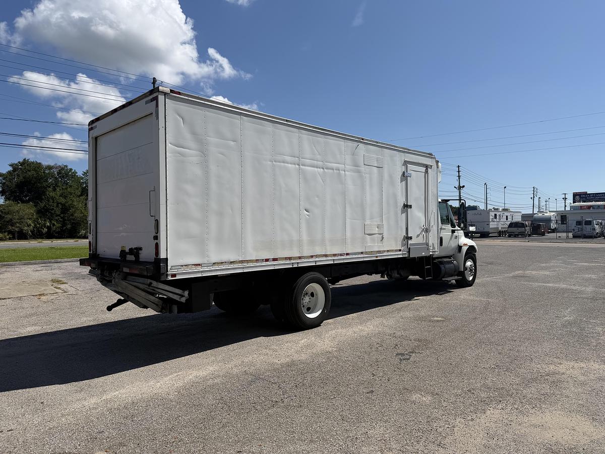 Used 2007 INTERNATIONAL 4300