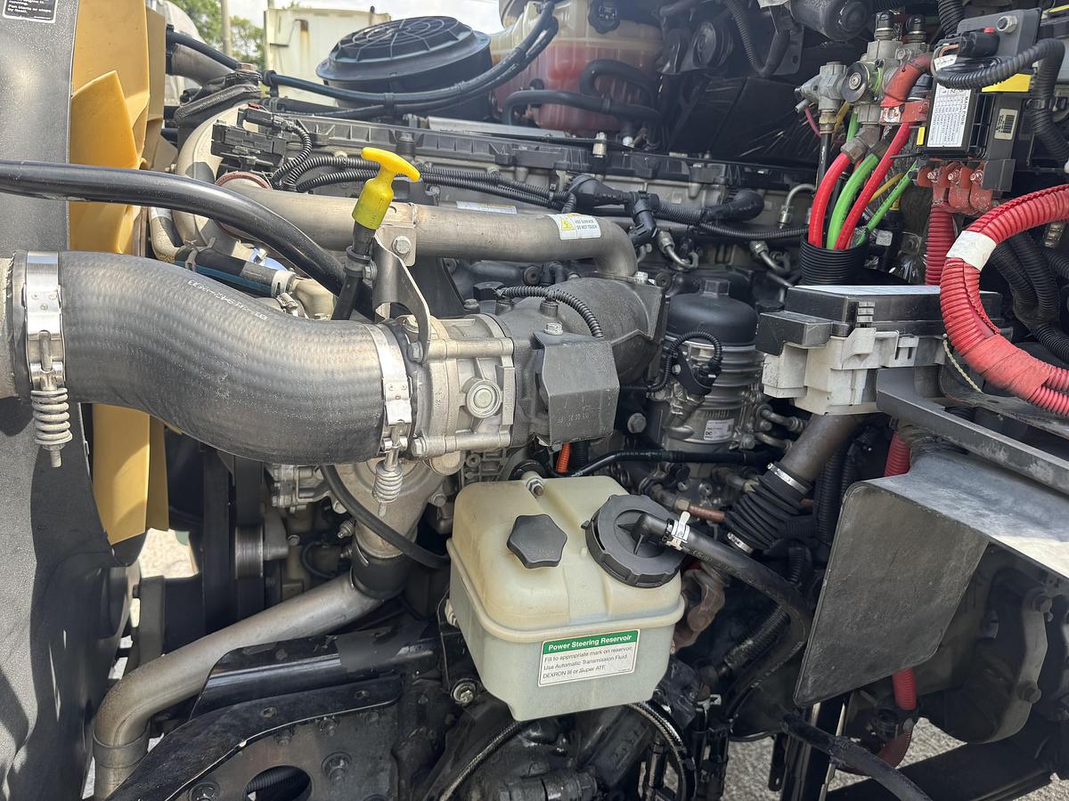 Used 2015 Freightliner® 114SD