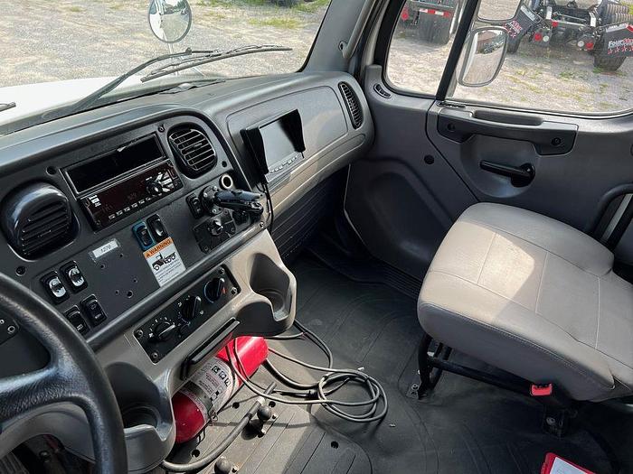 Used 2015 Freightliner® M2 106