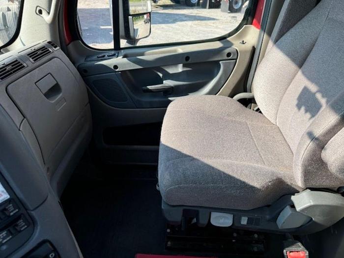 Used 2019 Freightliner® Cascadia®