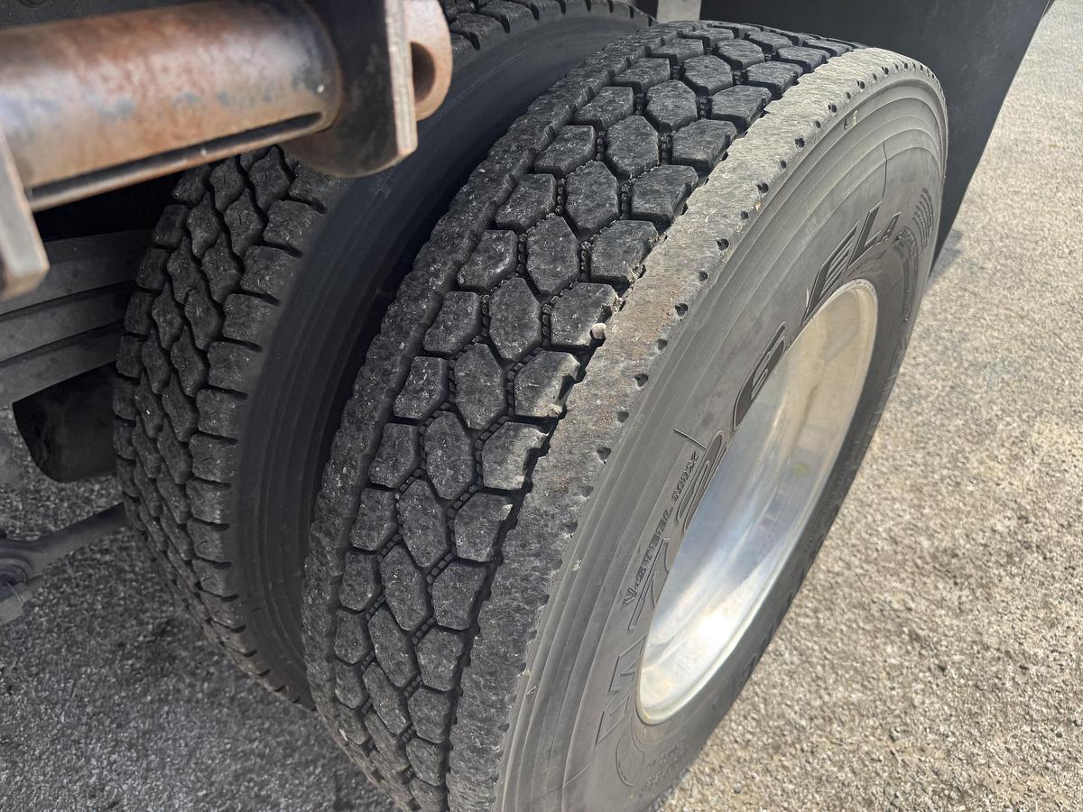 Used 2015 Freightliner® 114SD